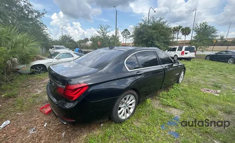 2013 BMW 740 Li z USA, uszkodzony, nr VIN WBAYE4C52DD136614